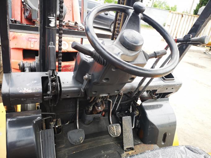 tcm χρησιμοποιημένη forklift diesel χειρωνακτική μηχανή isuzu 3 τόνου με τον ιστό 3000mm
